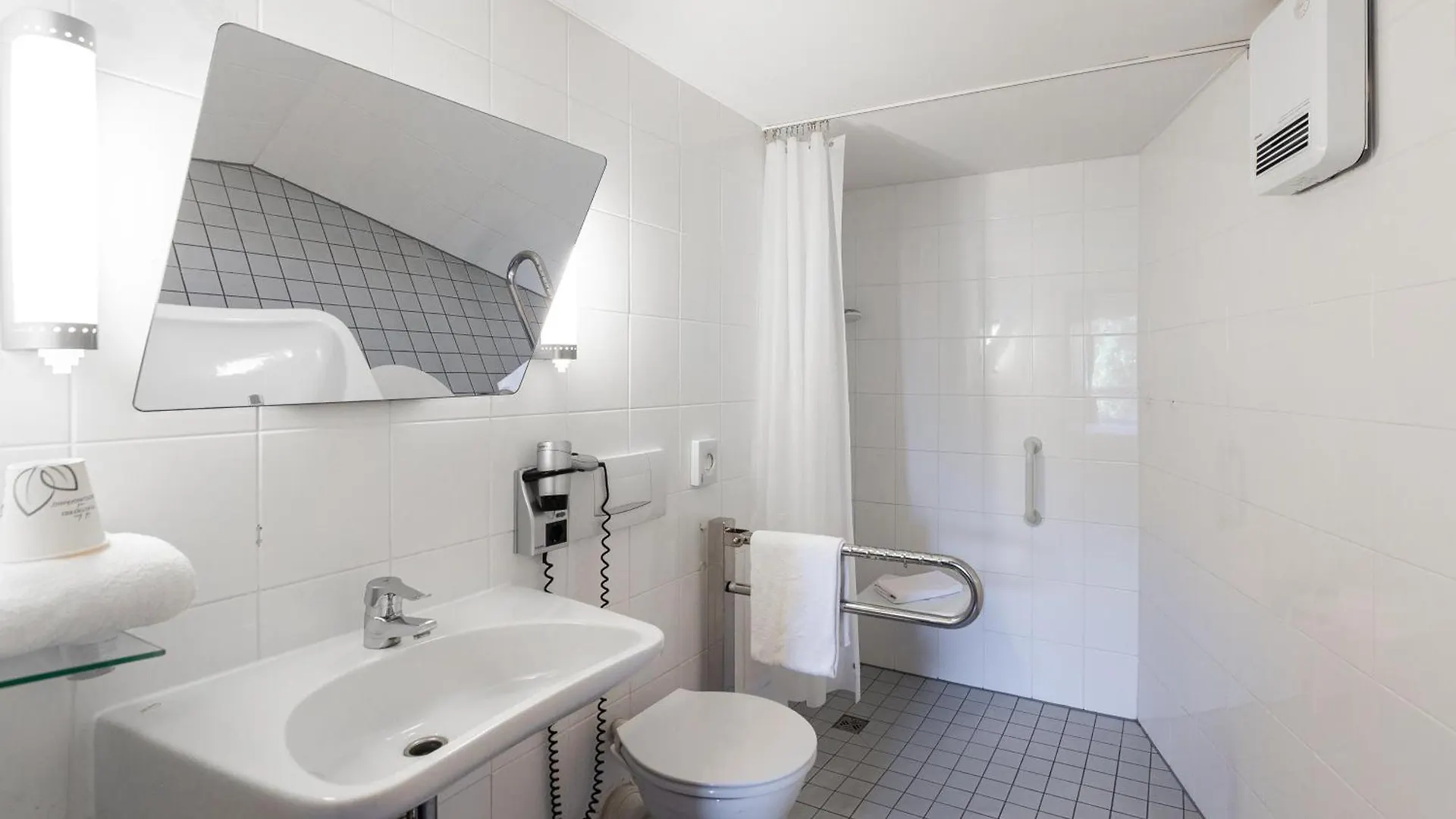 B&B Hotel Duesseldorf-Hbf  Дюссельдорф