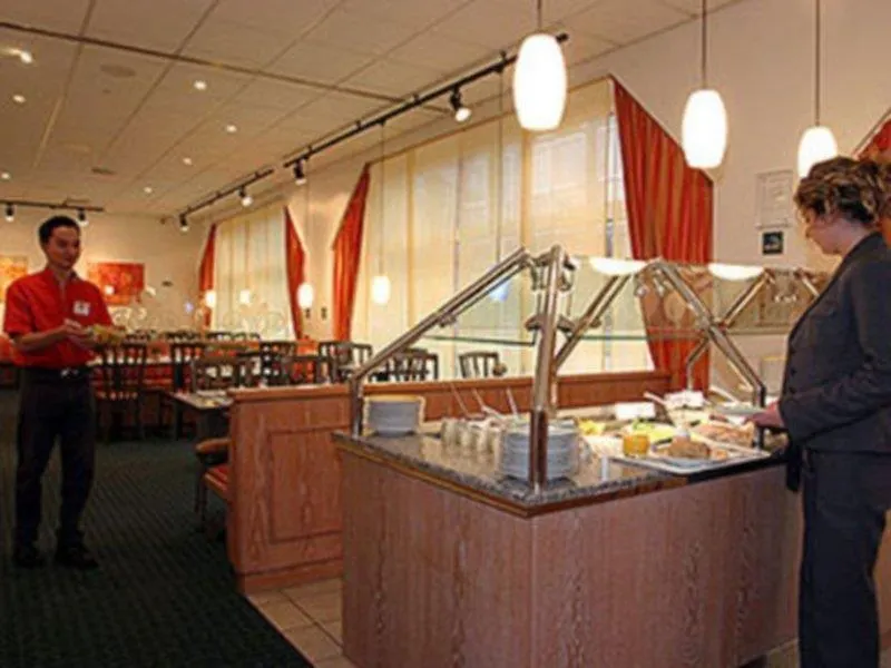 B&B Hotel Duesseldorf-Hbf